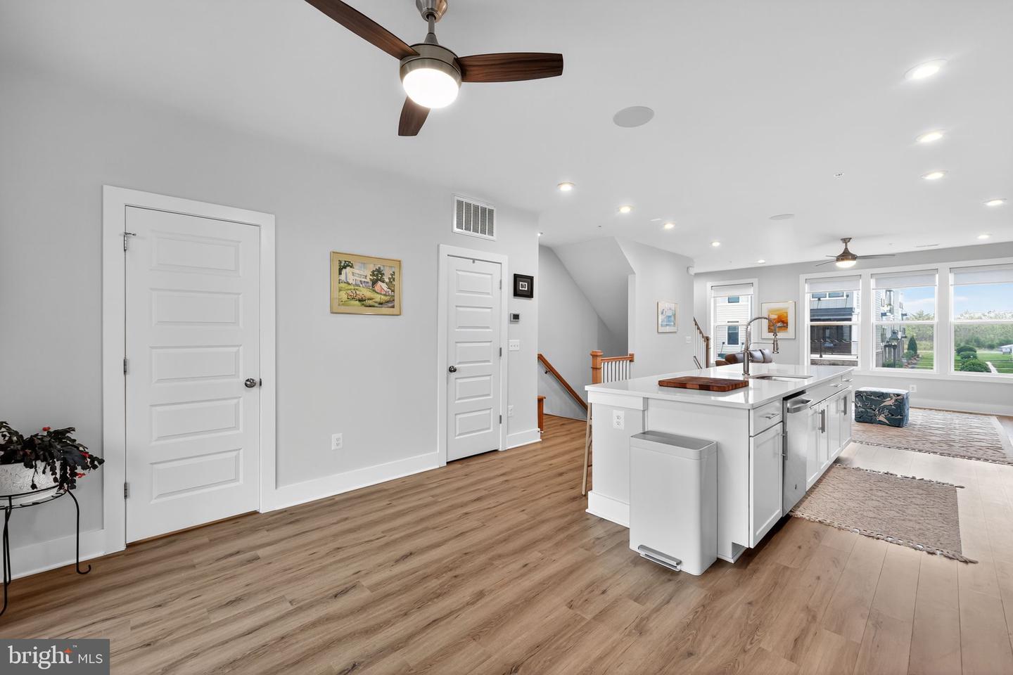 5268-c Old Main St #303 Property Photo 11