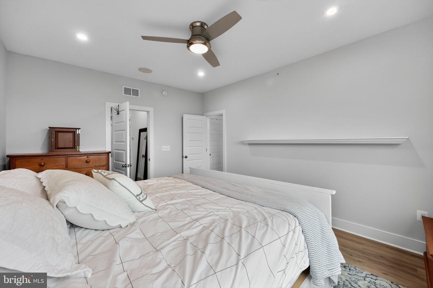 5268-c Old Main St #303 Property Photo 23