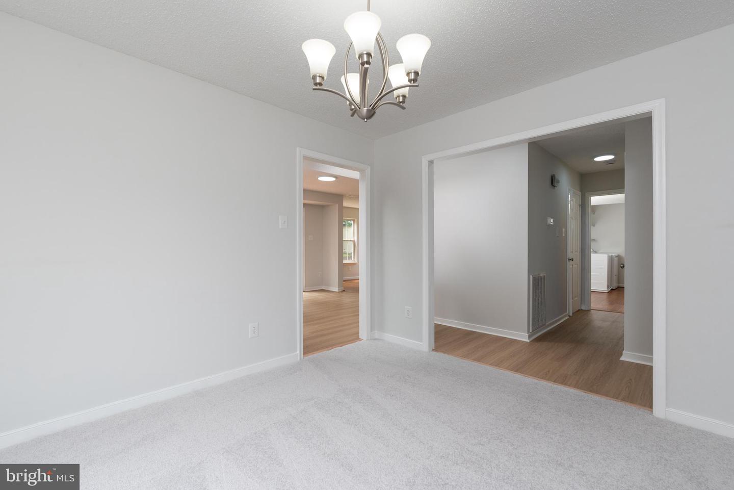 4205 Seamore St Property Photo 11