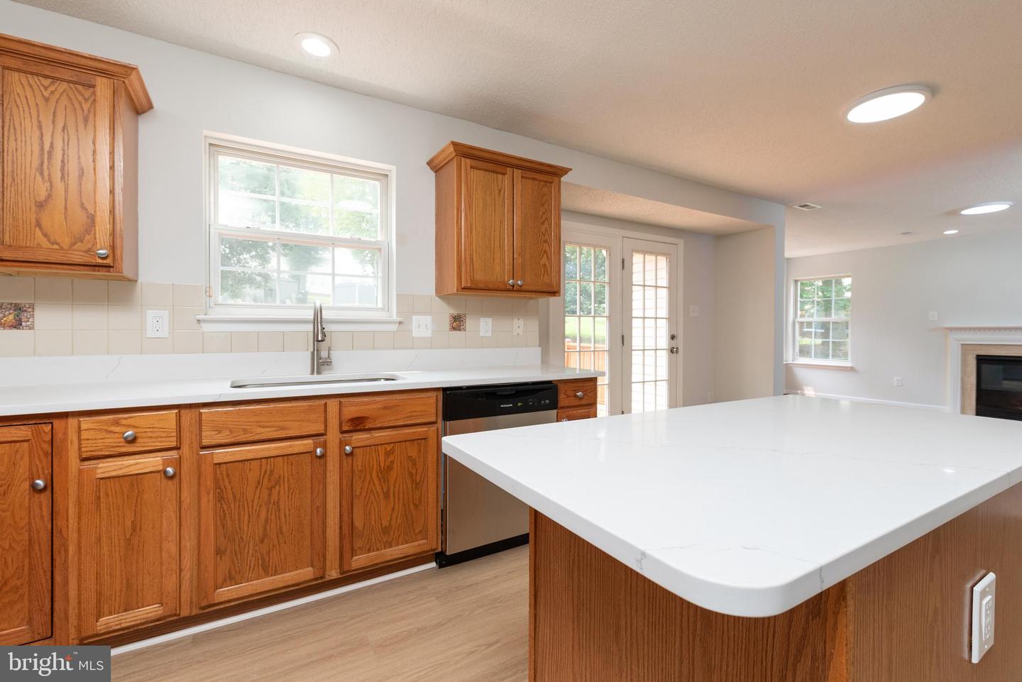 4205 Seamore St Property Photo 17