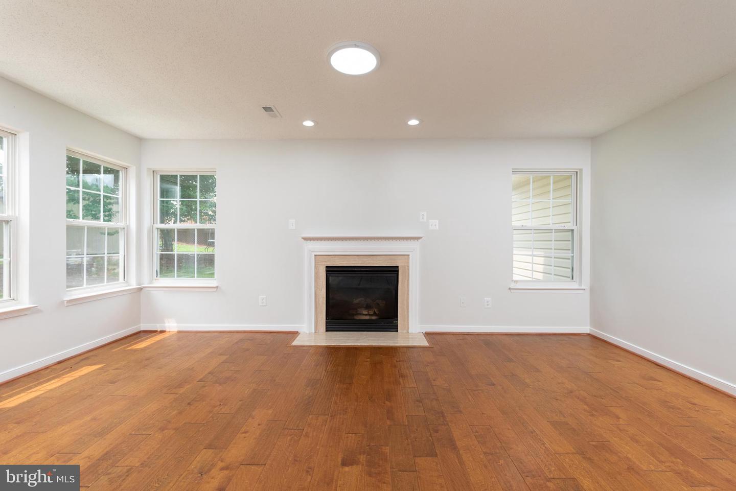 4205 Seamore St Property Photo 18