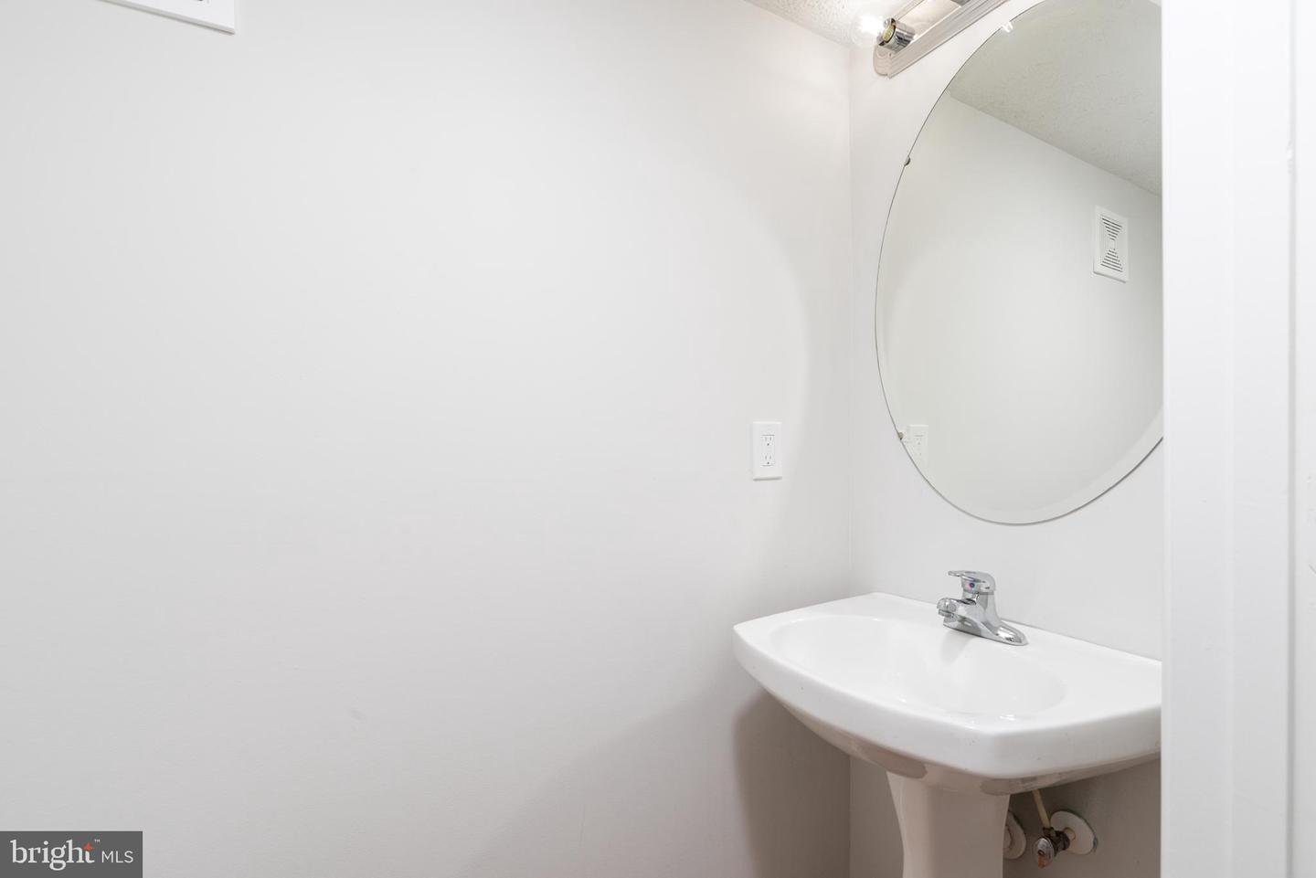 4205 Seamore St Property Photo 22