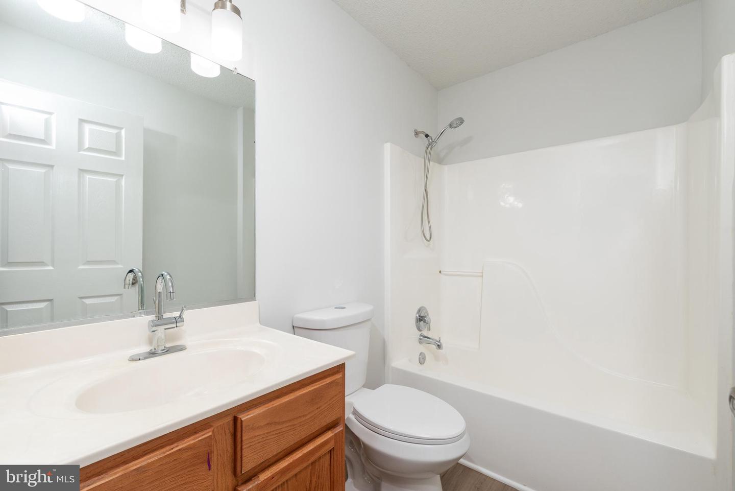 4205 Seamore St Property Photo 35