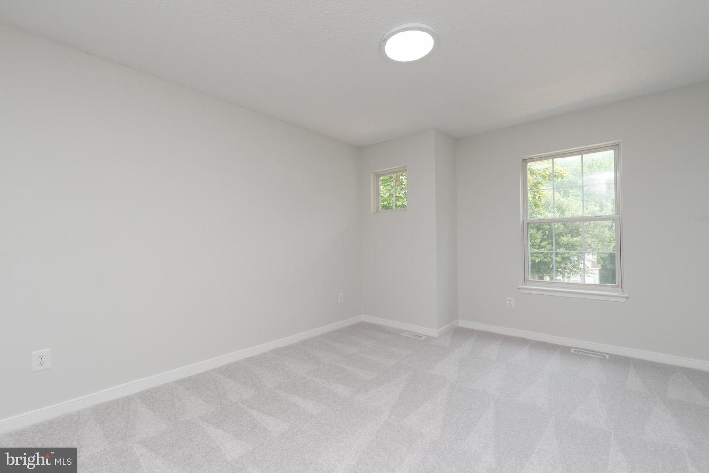 4205 Seamore St Property Photo 36
