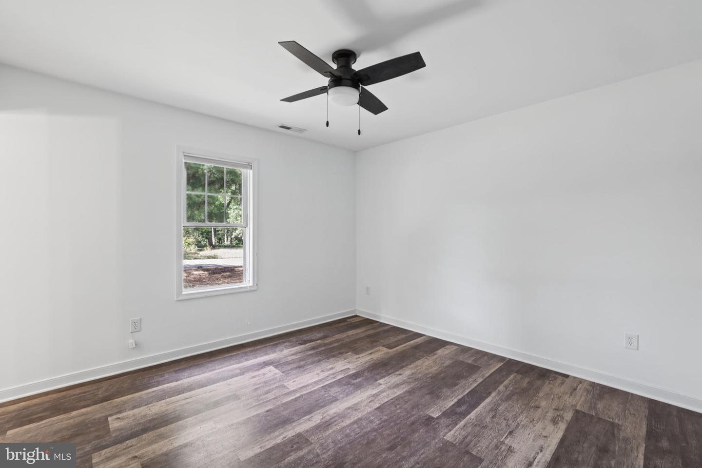 210 Naglee Ave Property Photo 17