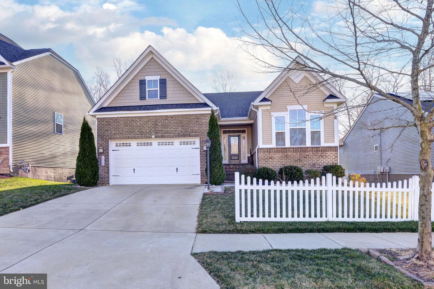 7435 Wicks Rd Property Photo
