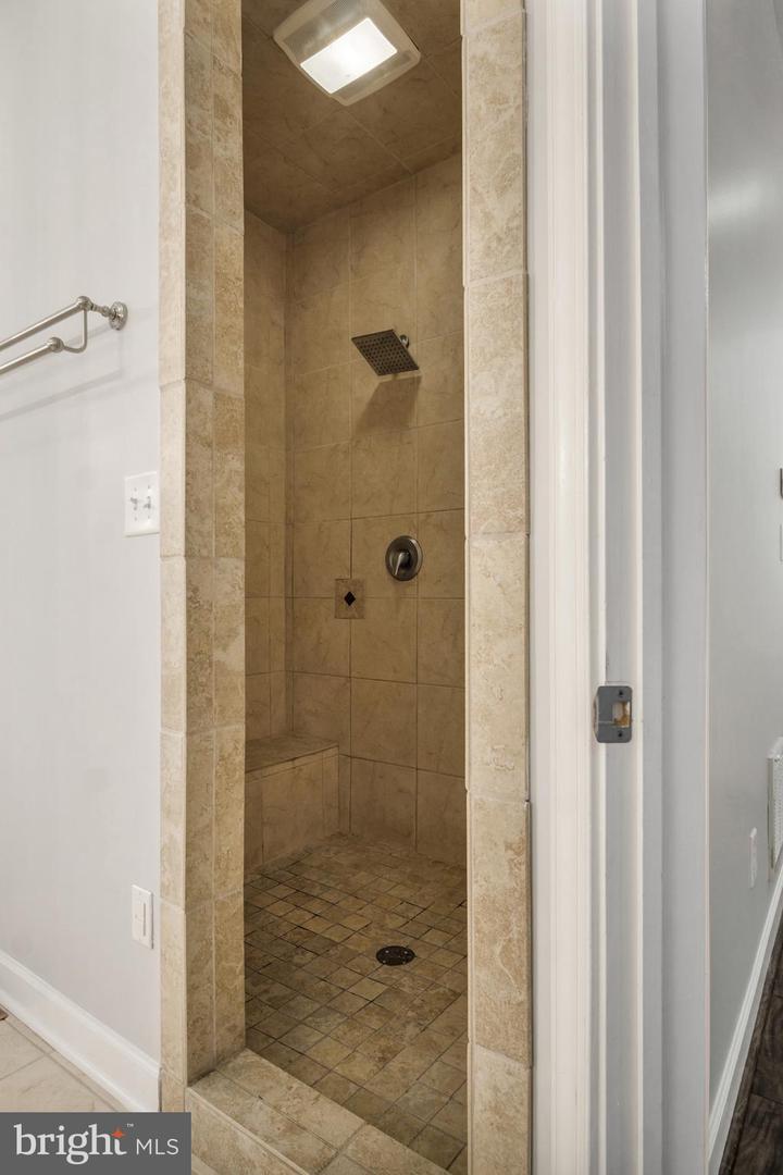 100 Lakewood Dr Property Photo 19