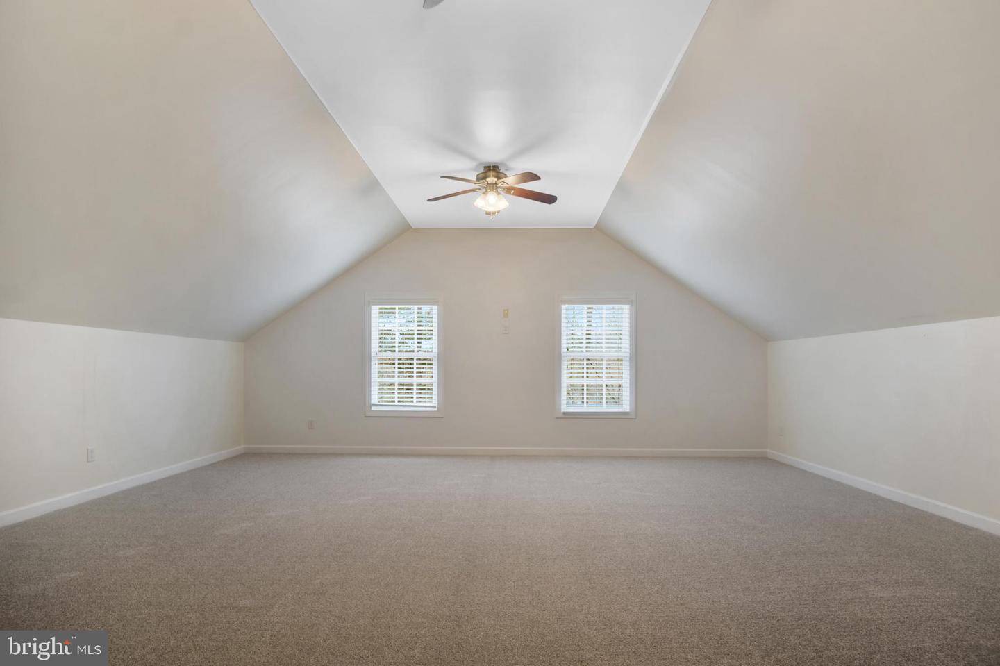 100 Lakewood Dr Property Photo 33