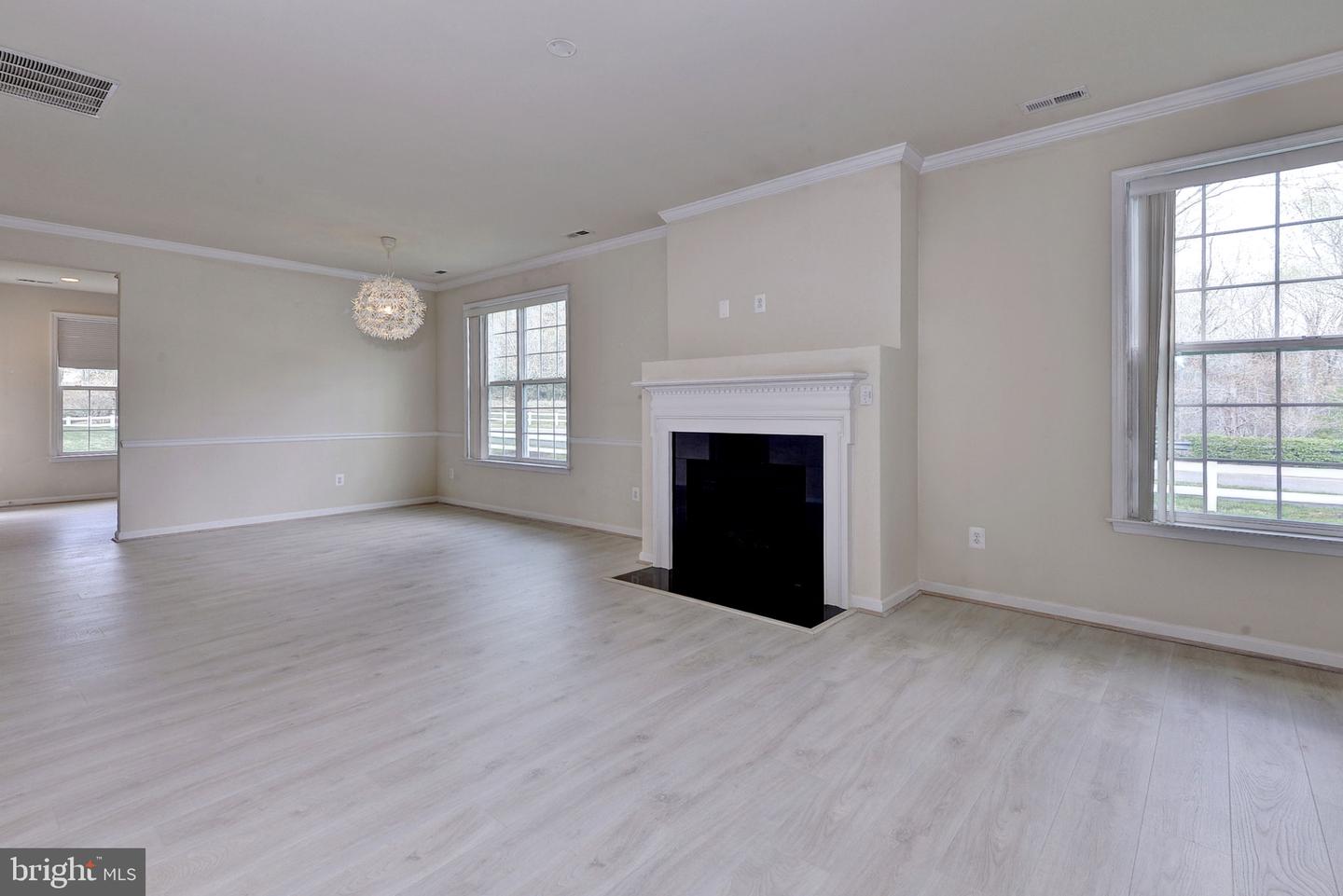 4123 Ashby Ln Property Photo 8