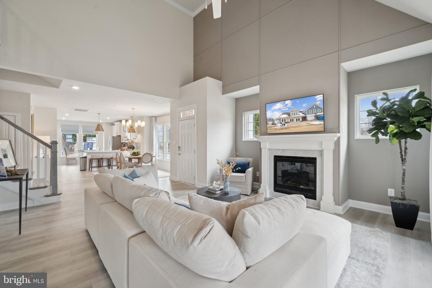 1324 Treviso Bay Property Photo 4