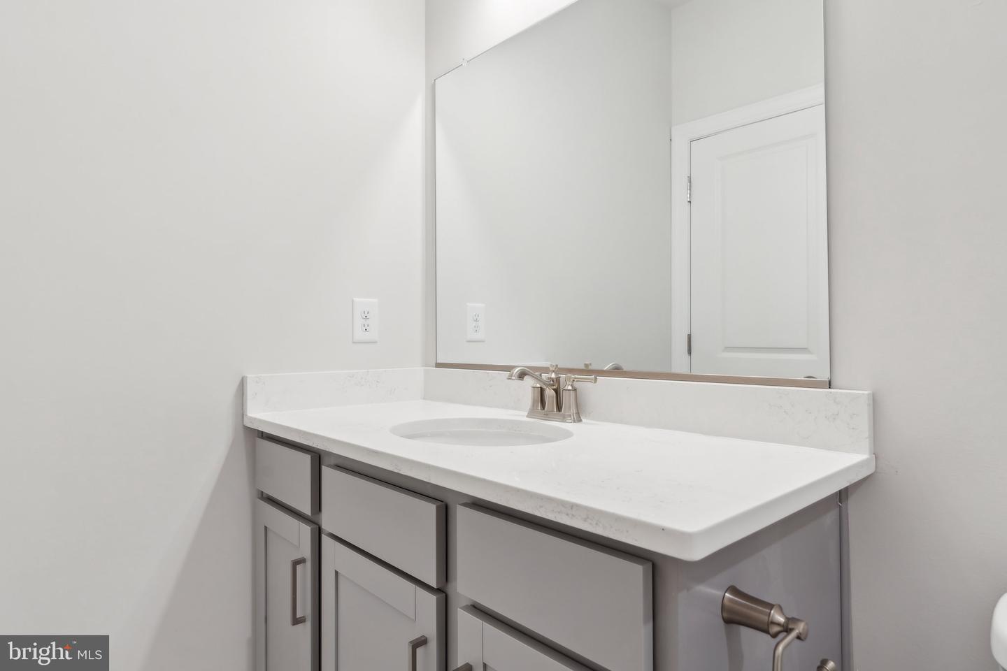 1316 Treviso Bay Property Photo 12