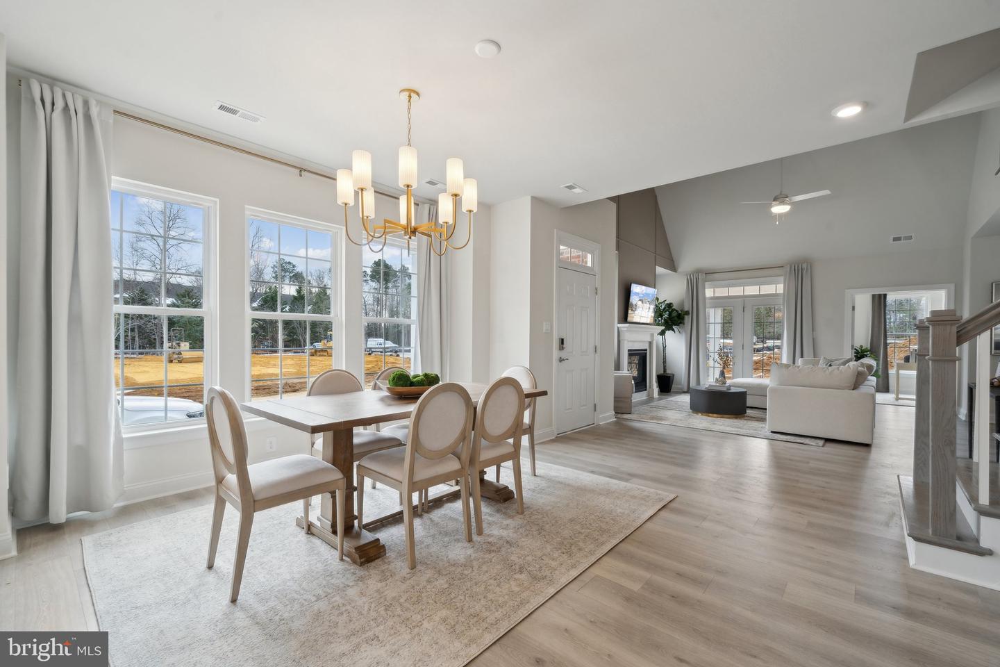 1332 Treviso Bay Property Photo 16