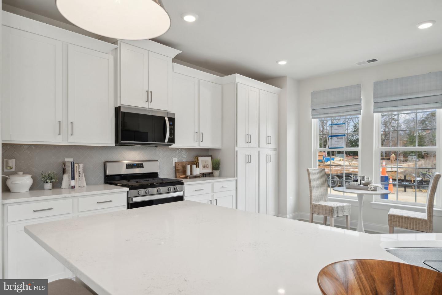 1332 Treviso Bay Property Photo 19