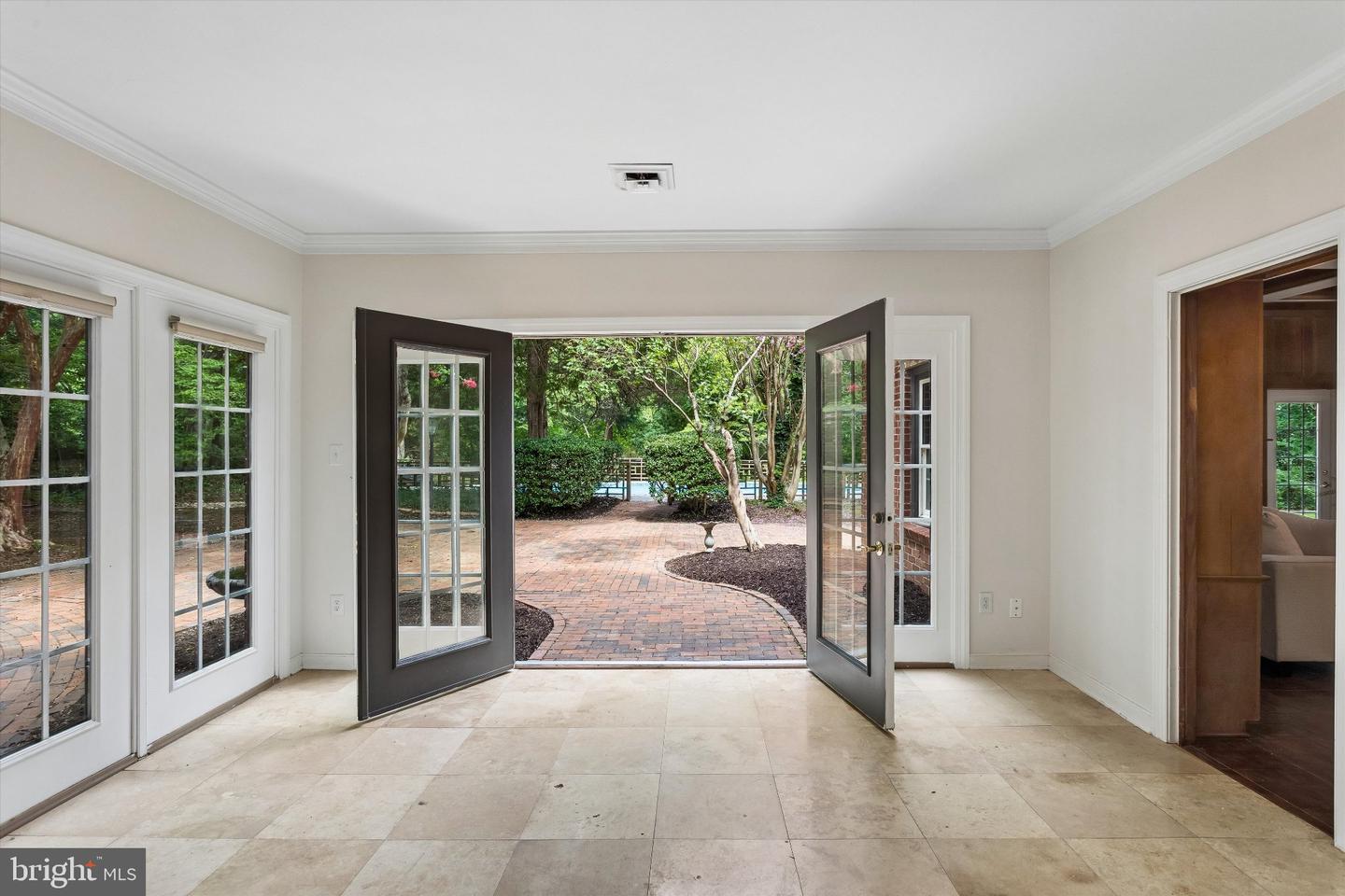 110 The Colony Property Photo 31