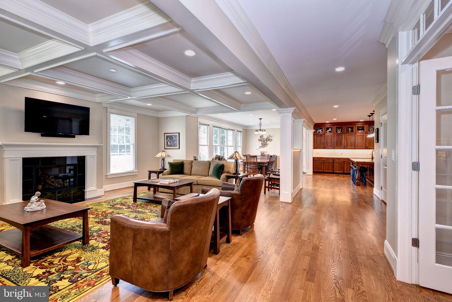145 Hollinwell Property Photo 11