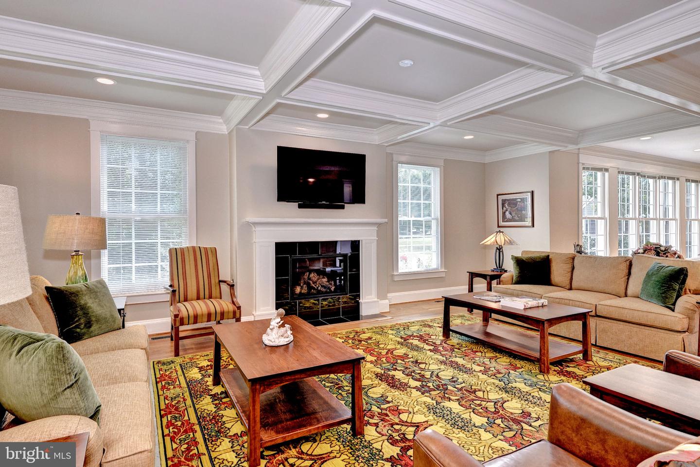 145 Hollinwell Property Photo 12