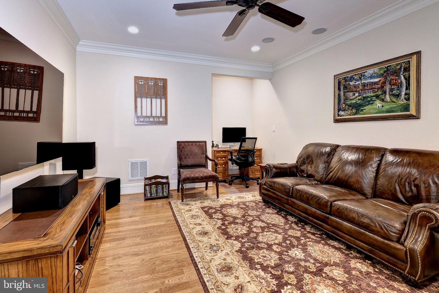145 Hollinwell Property Photo 15