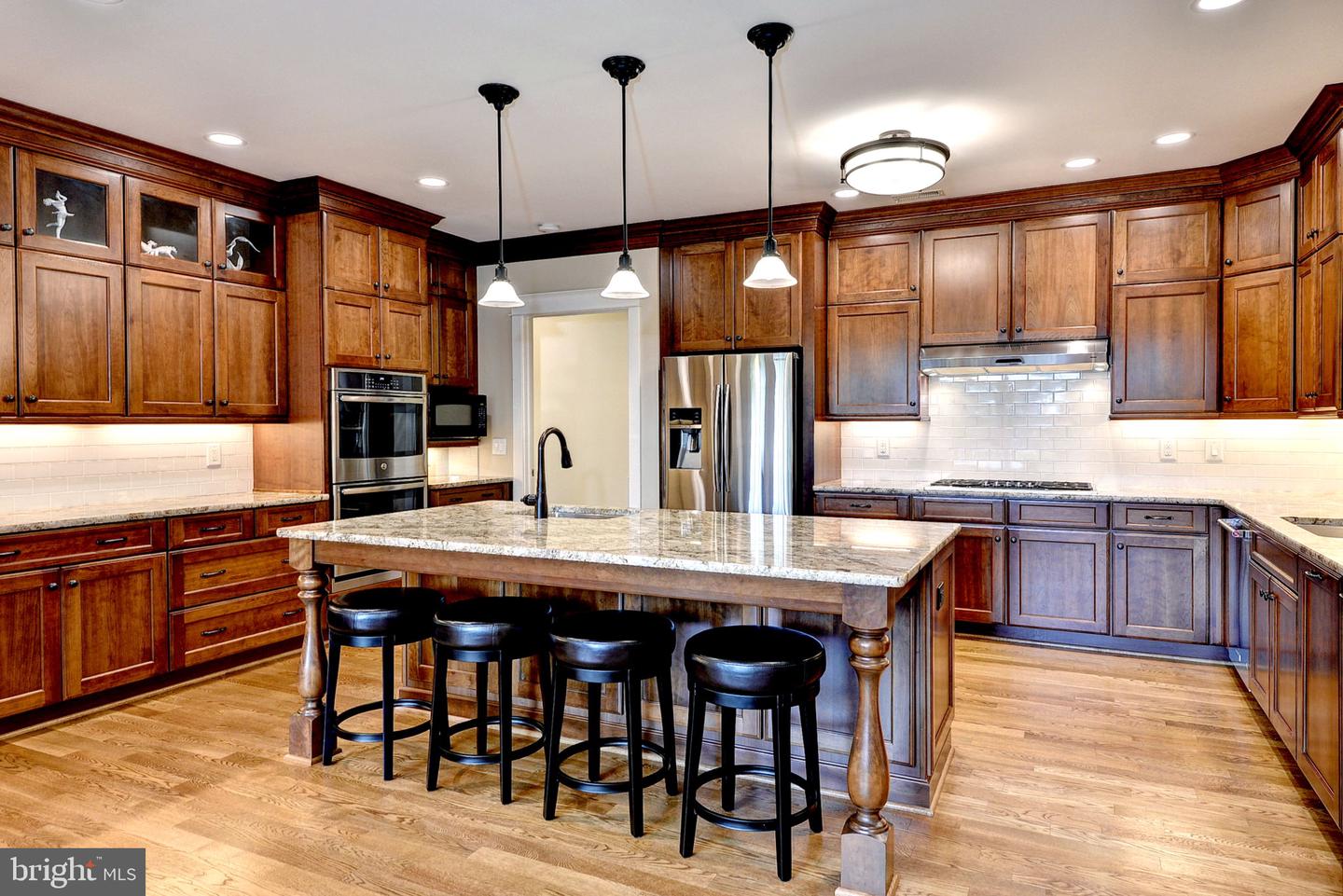 145 Hollinwell Property Photo 20