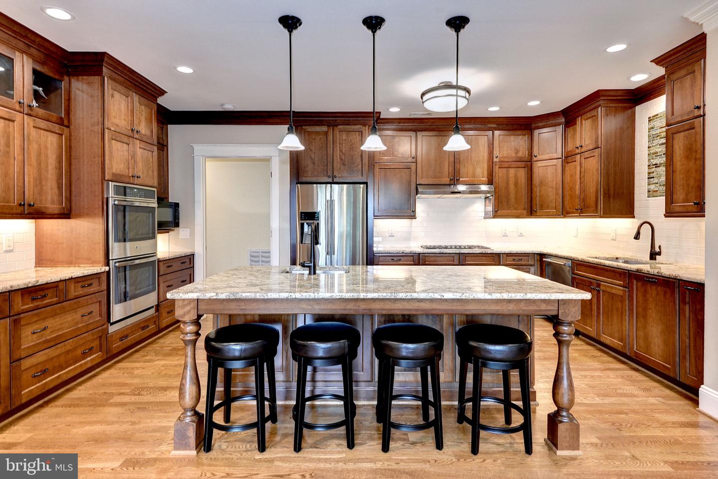 145 Hollinwell Property Photo 21