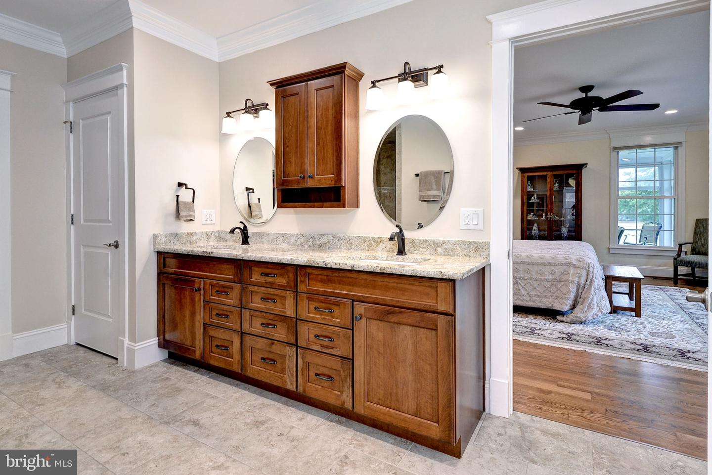 145 Hollinwell Property Photo 28