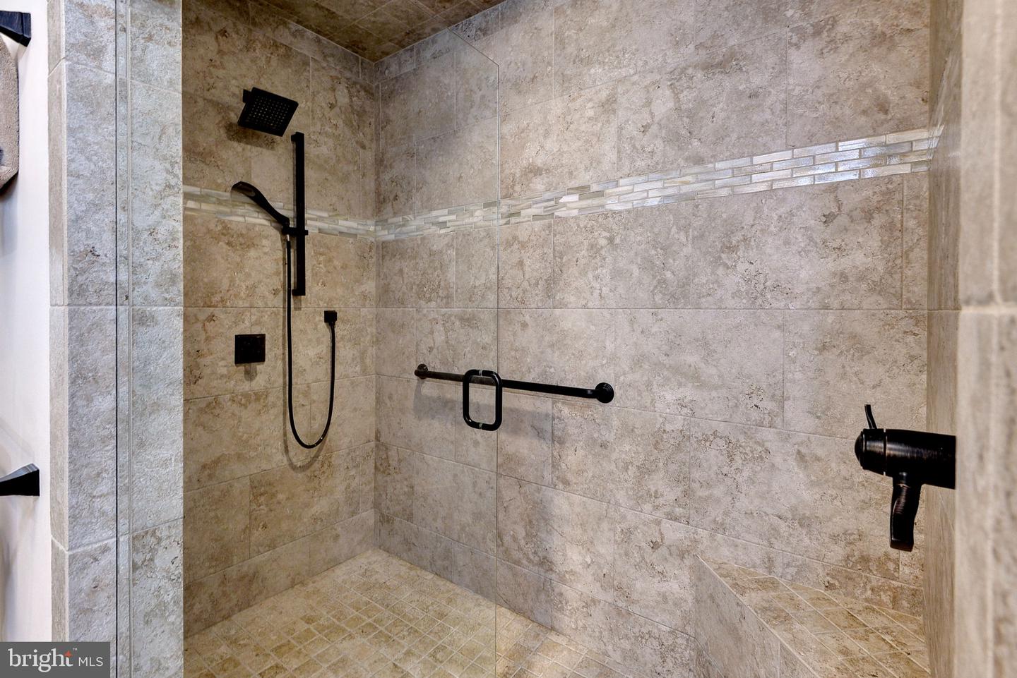 145 Hollinwell Property Photo 29