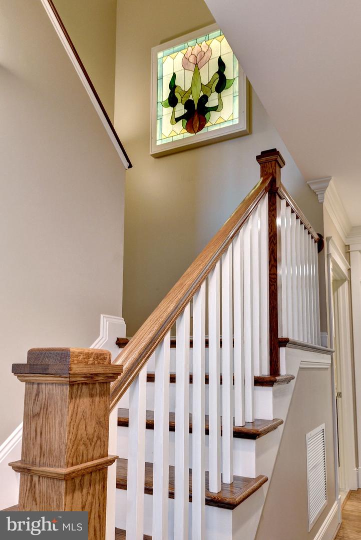 145 Hollinwell Property Photo 35