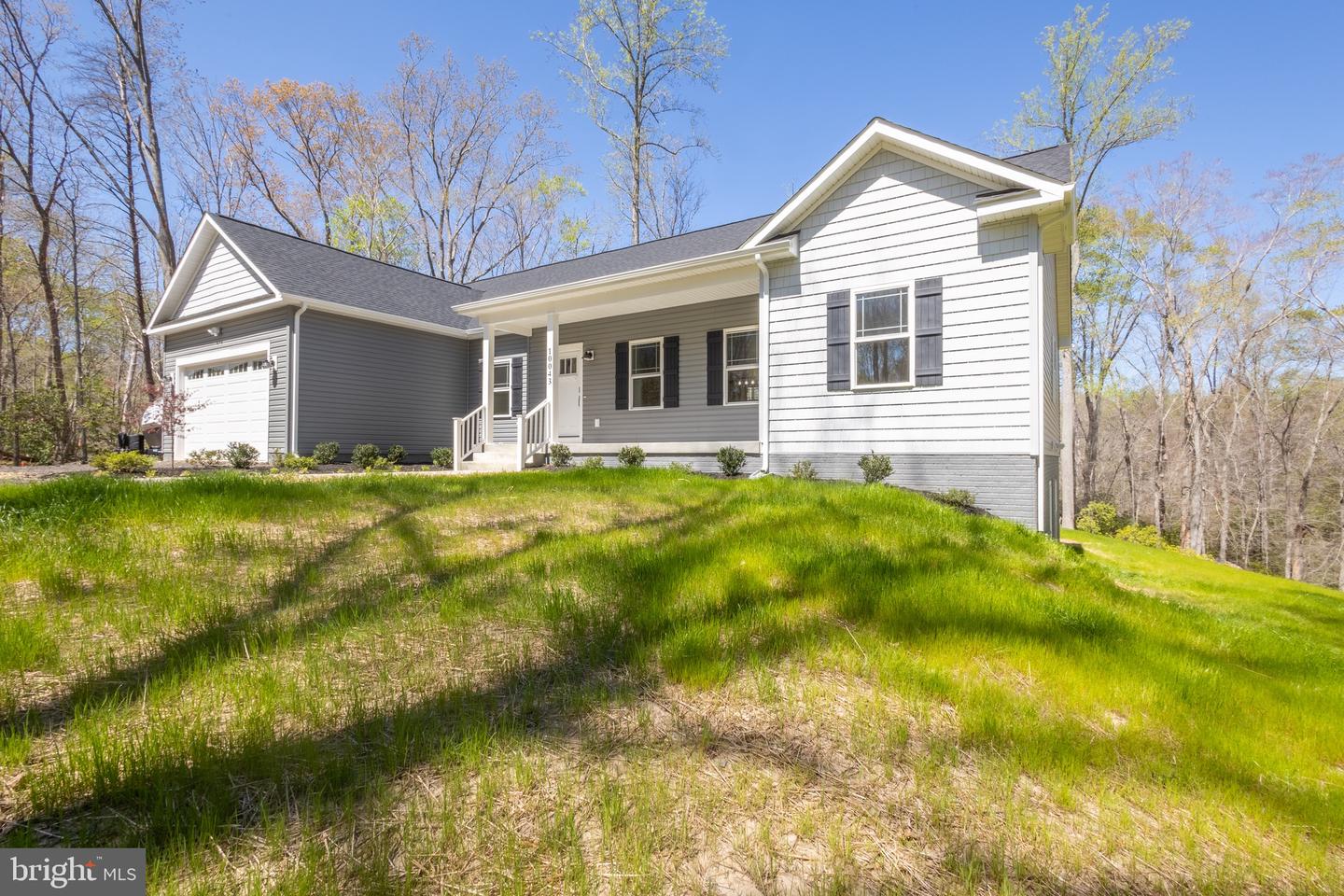 Lot 4 Windsor Dr. Property Photo 3