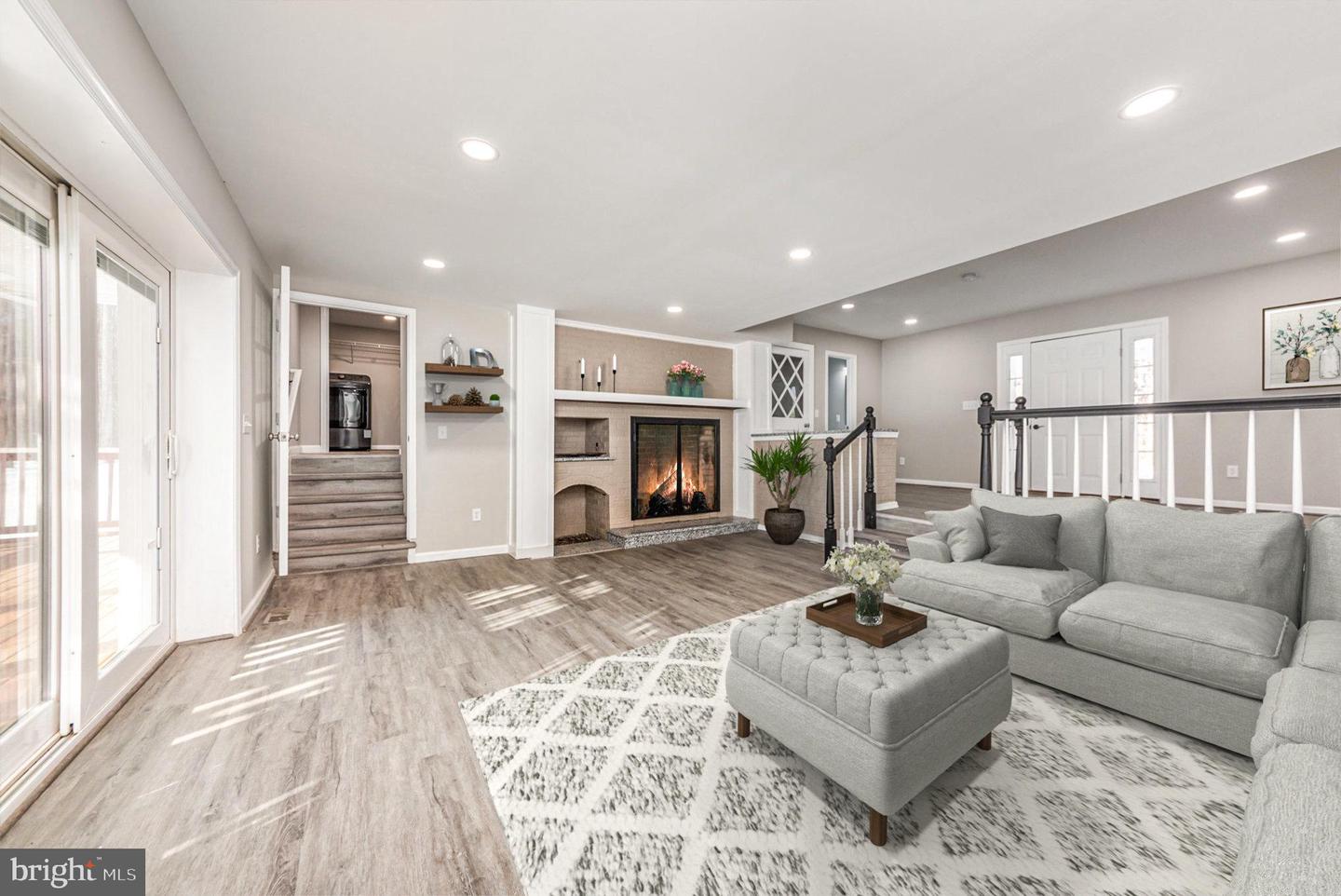 16028 Brickhouse Rd Property Photo
