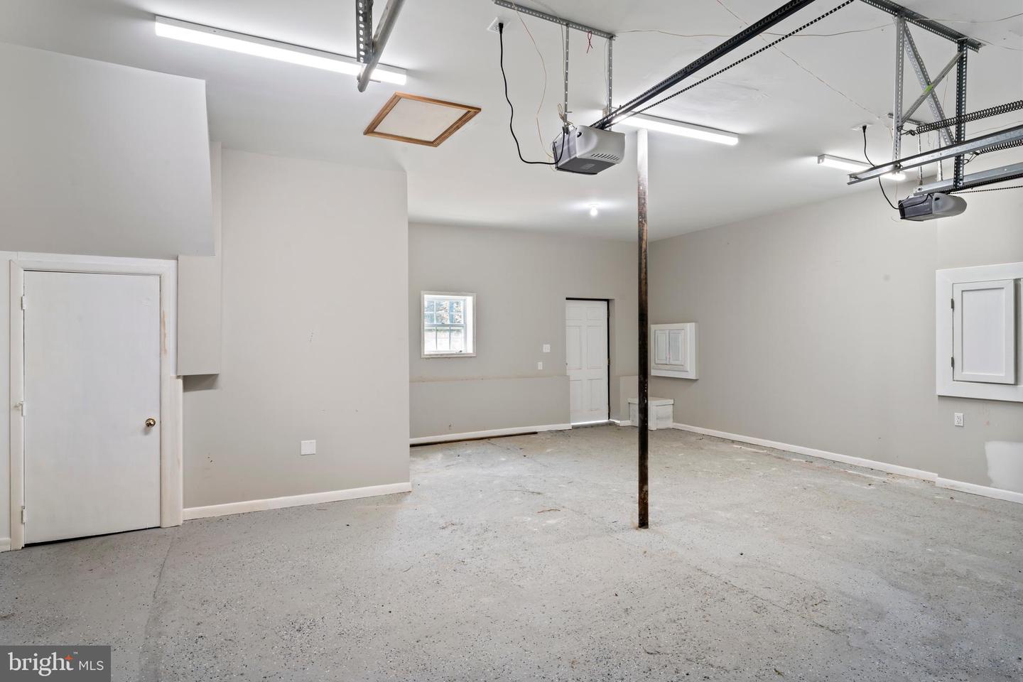 16028 Brickhouse Rd Property Photo 95