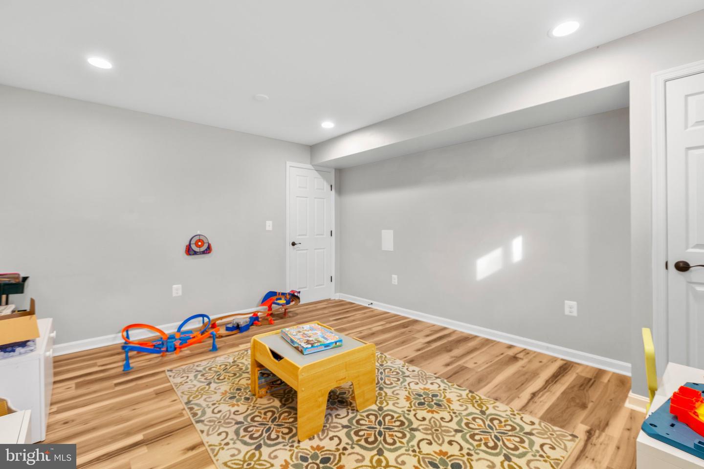 17134 Windward Ln Property Photo 23