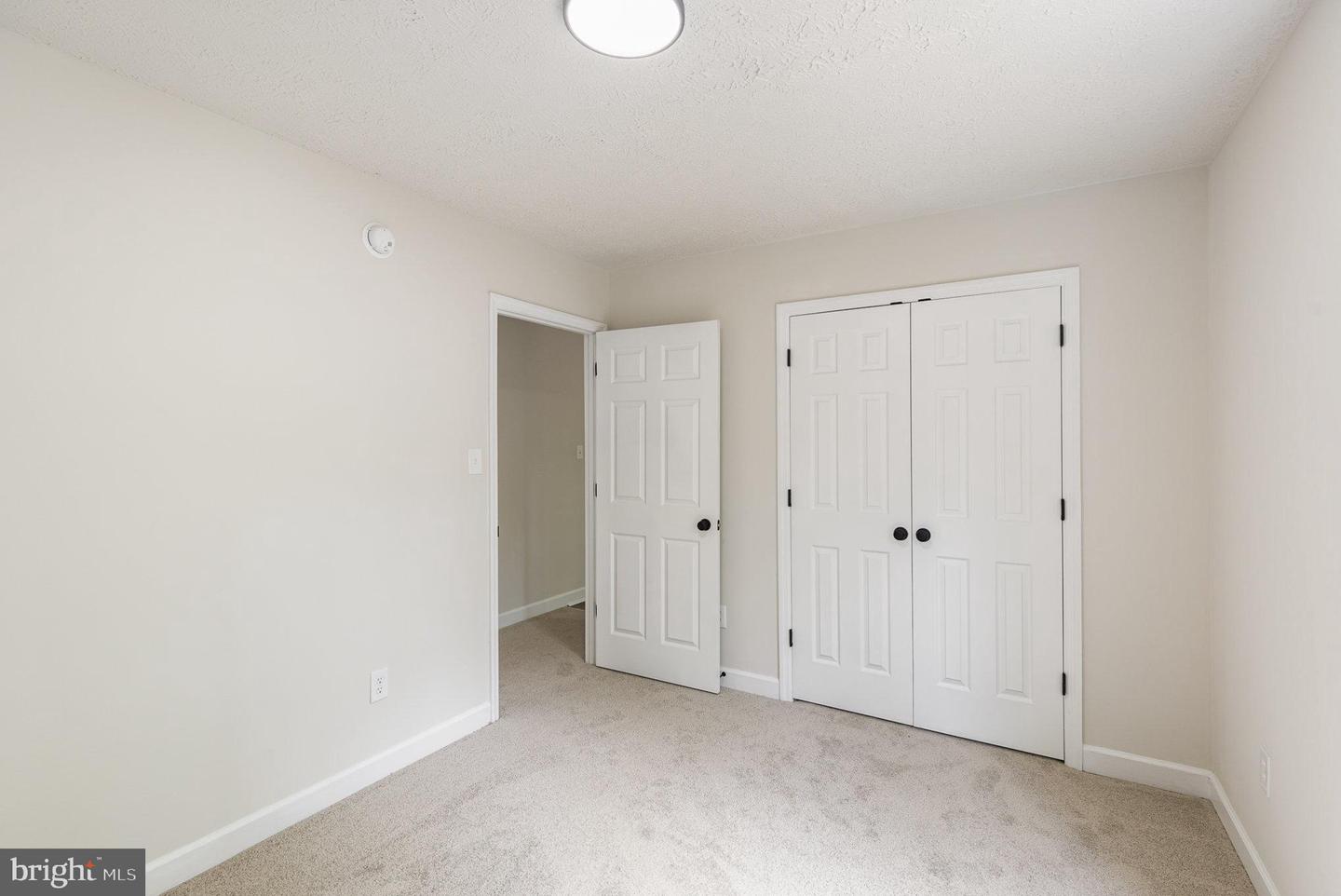 9076 Strawberry Hill Road Property Photo 12