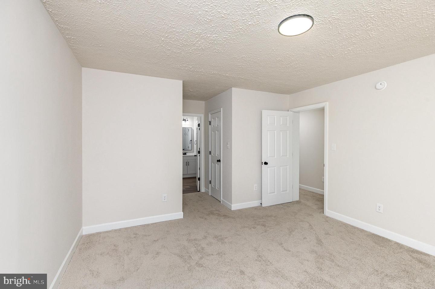 9076 Strawberry Hill Road Property Photo 16