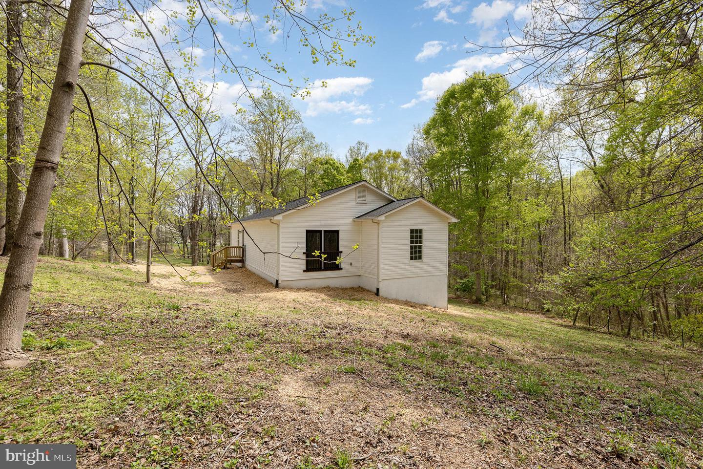 9076 Strawberry Hill Road Property Photo 26