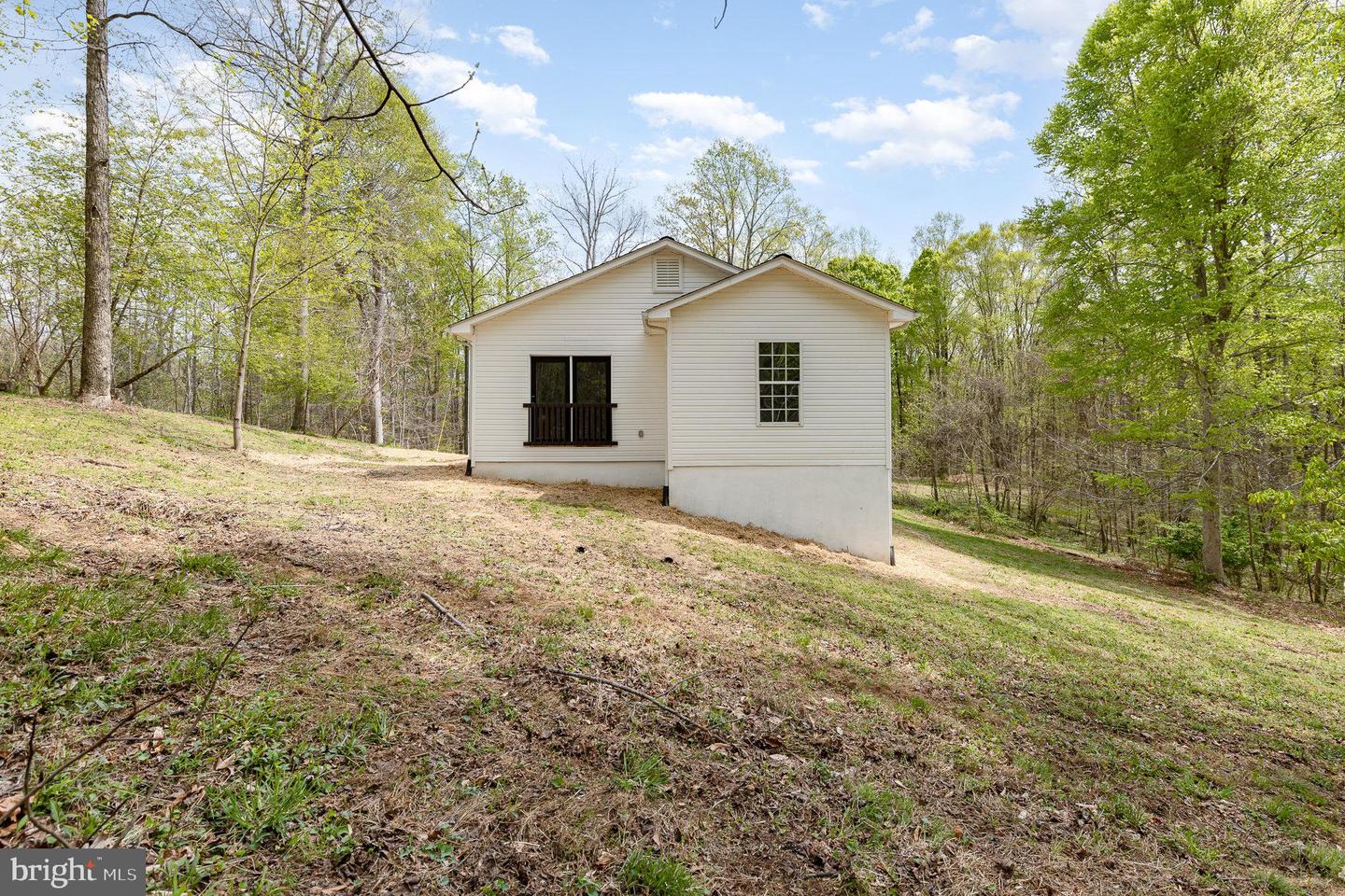 9076 Strawberry Hill Road Property Photo 27