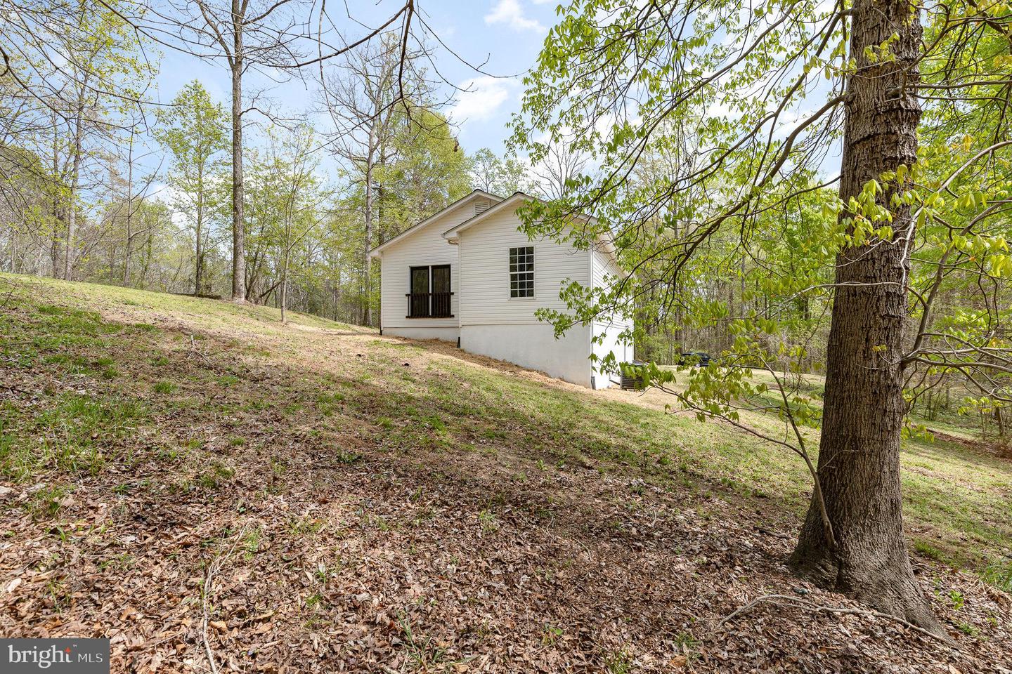 9076 Strawberry Hill Road Property Photo 28