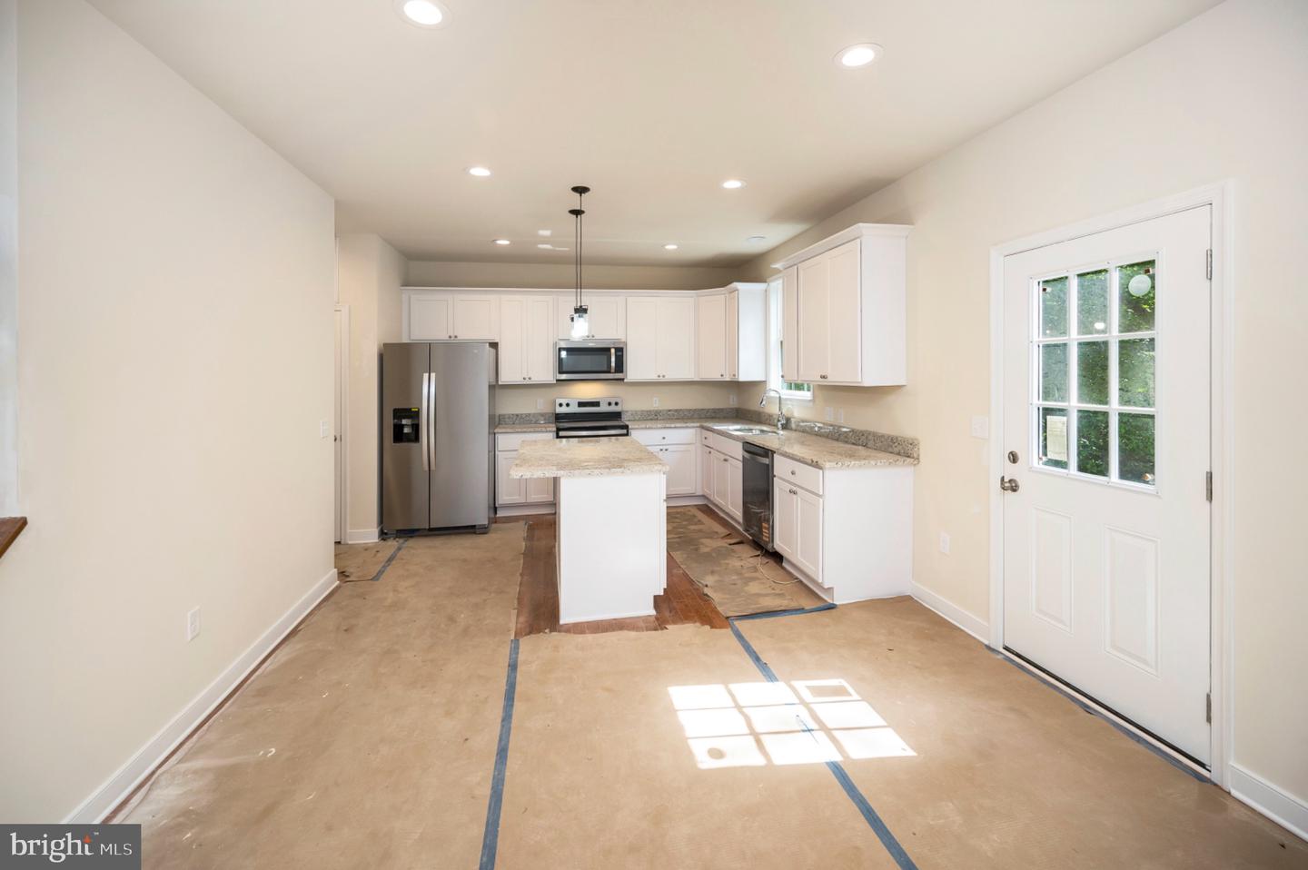 6077 Hamlin Cir Property Photo 18