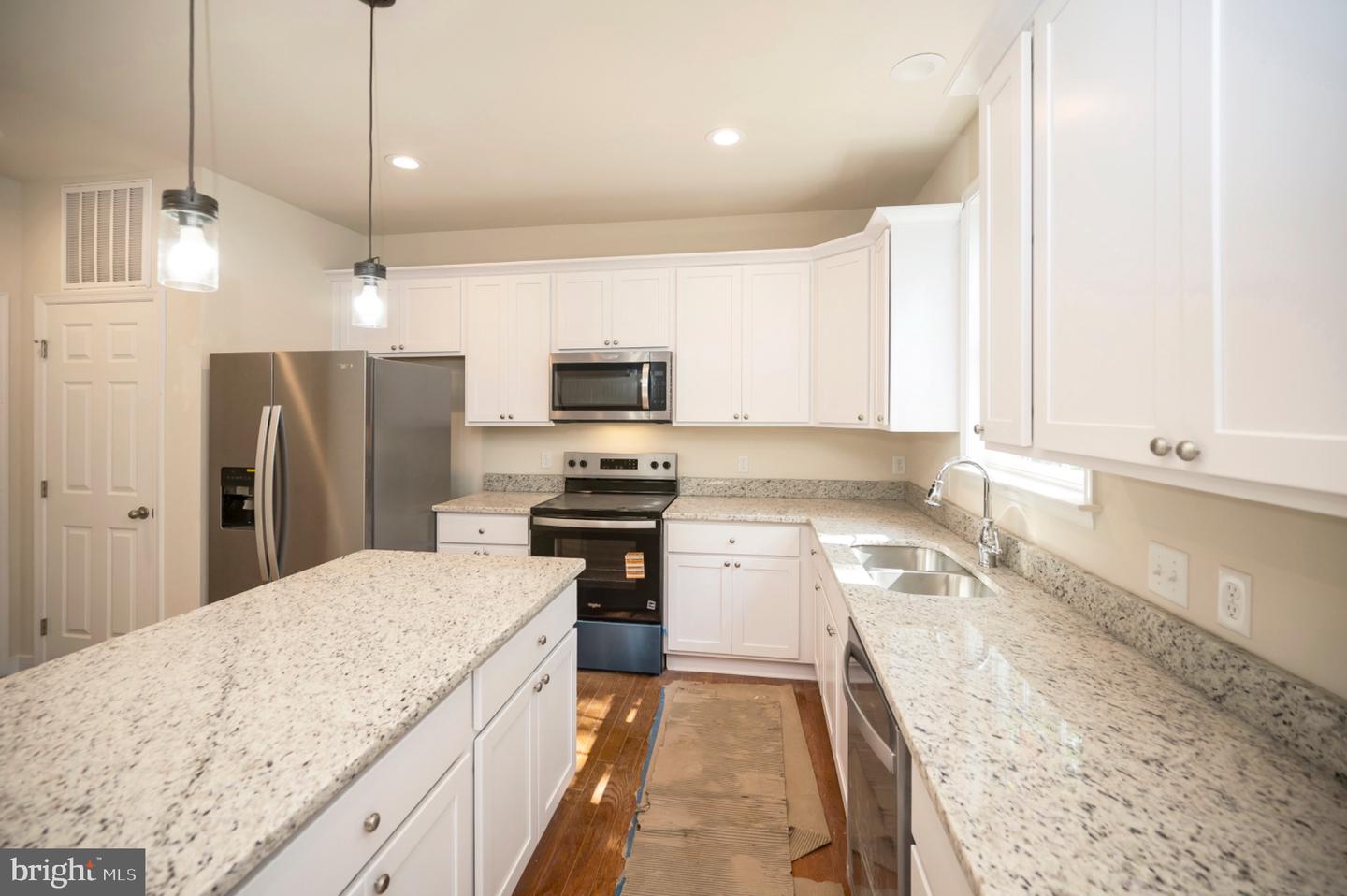 6077 Hamlin Cir Property Photo 21