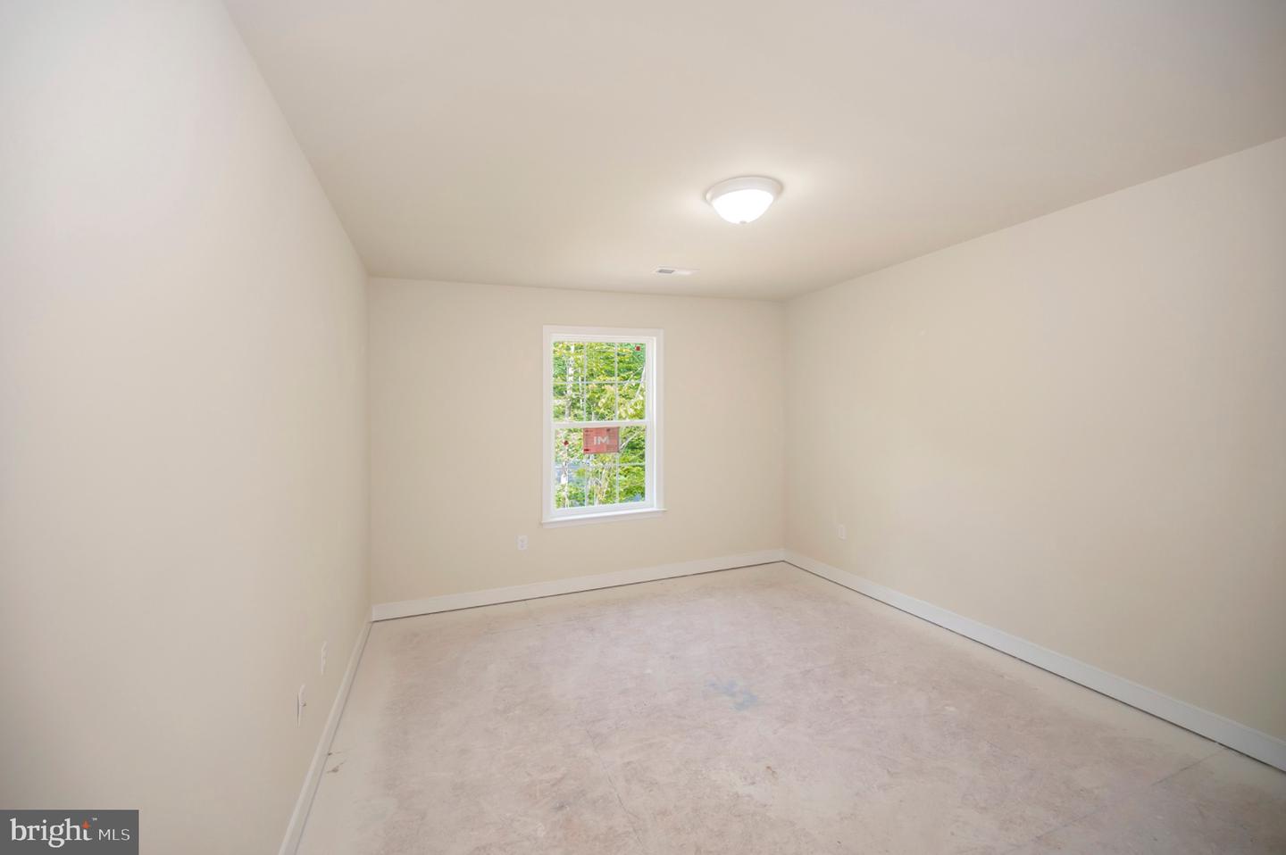6077 Hamlin Cir Property Photo 32