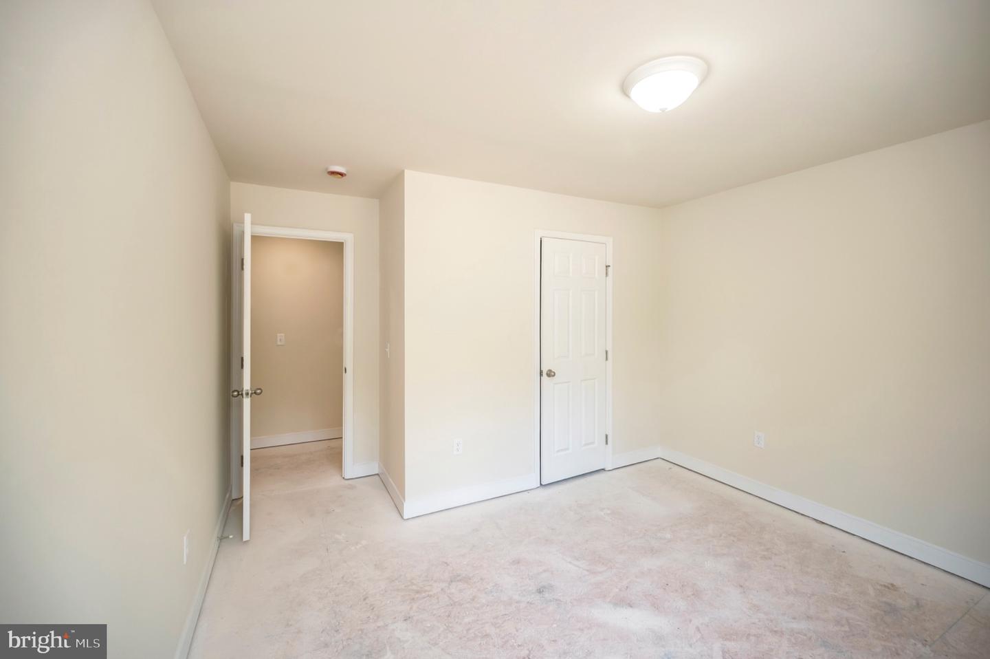 6077 Hamlin Cir Property Photo 40