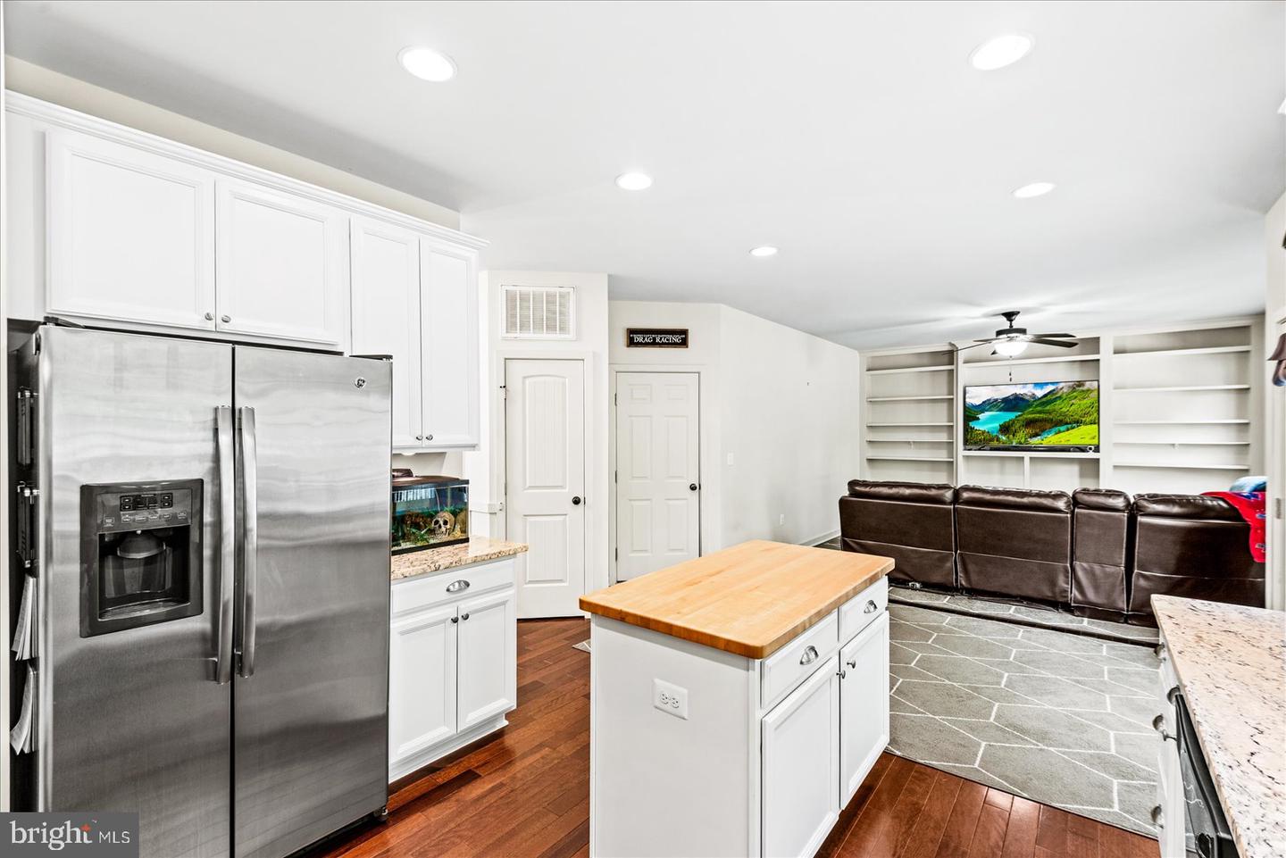 6731 Ginseng Ln Property Photo 15