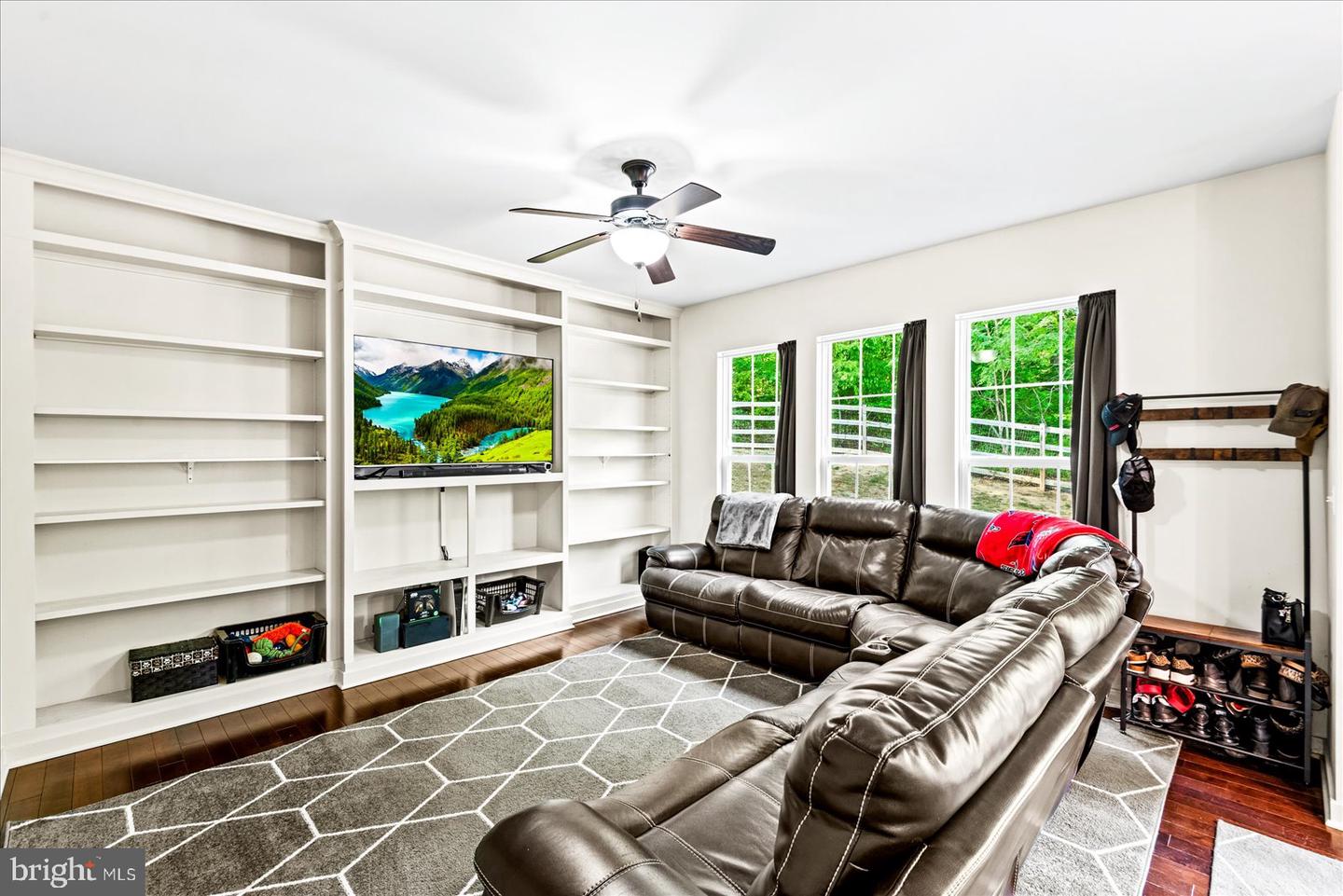 6731 Ginseng Ln Property Photo 18