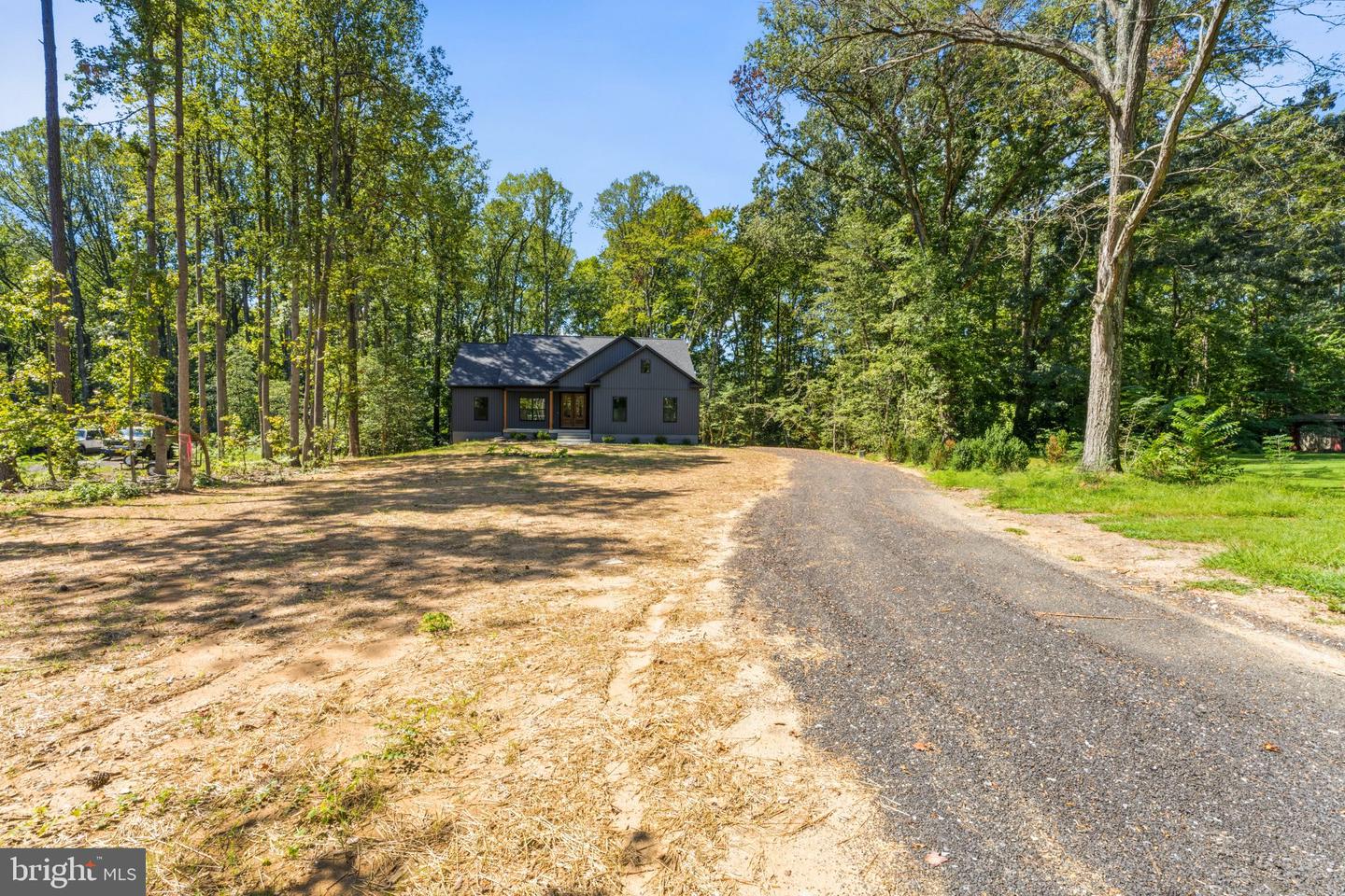 8138 Windsor Dr. Property Photo 2