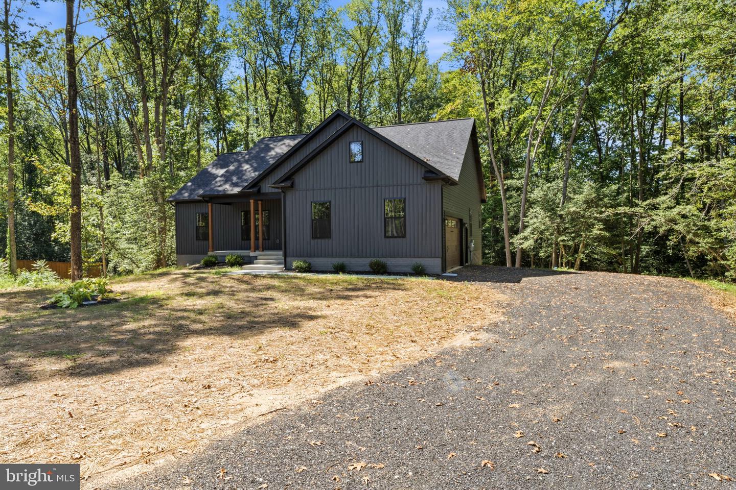8138 Windsor Dr. Property Photo 6