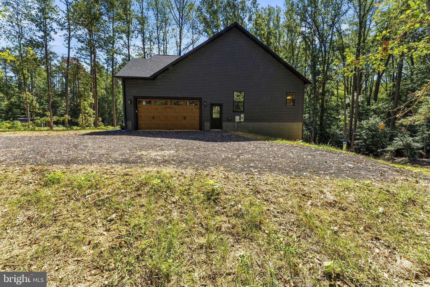 8138 Windsor Dr. Property Photo 8