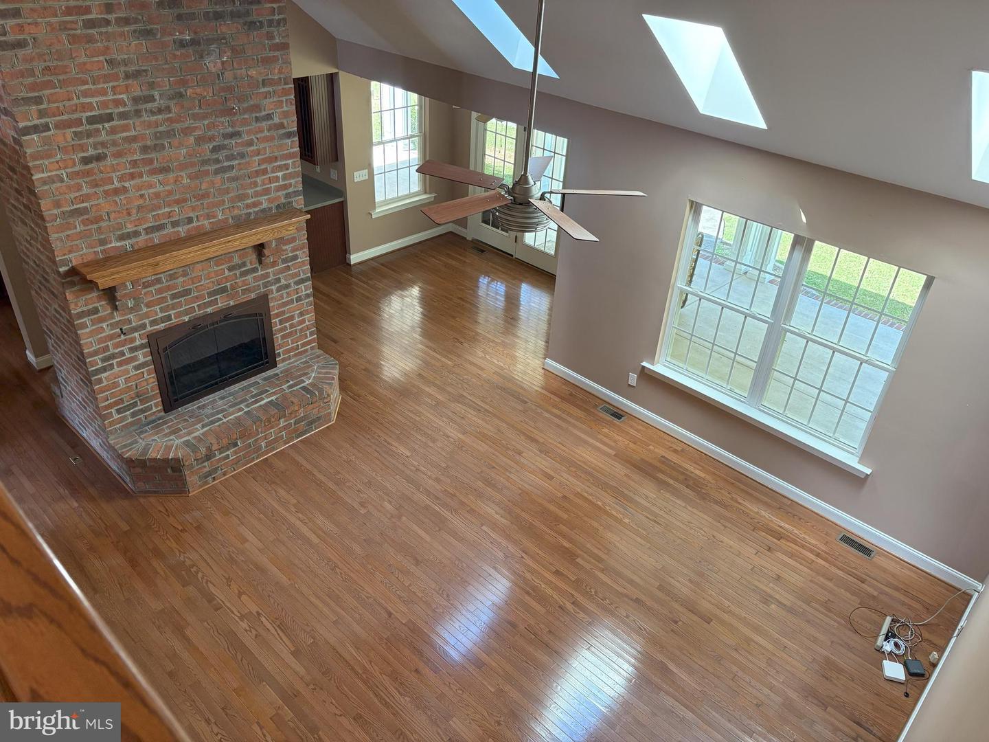 8612 Sandy Beach Ln Property Photo 15