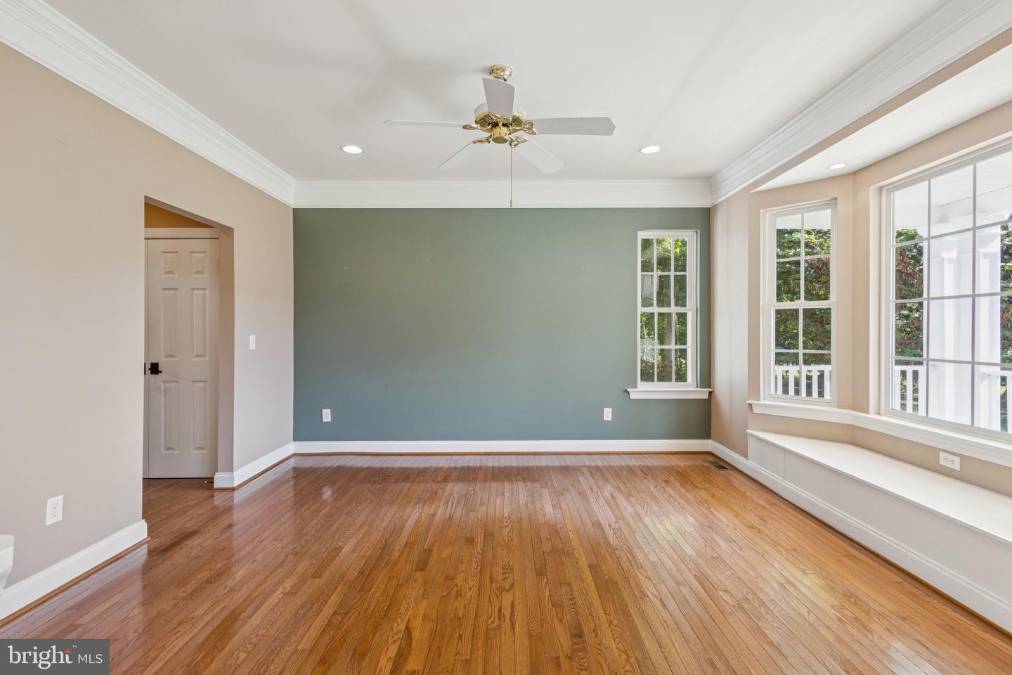 8612 Sandy Beach Ln Property Photo 20