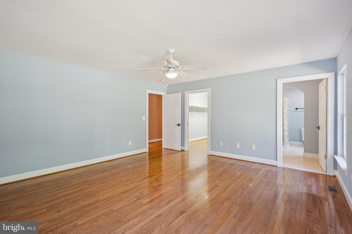 8612 Sandy Beach Ln Property Photo 30