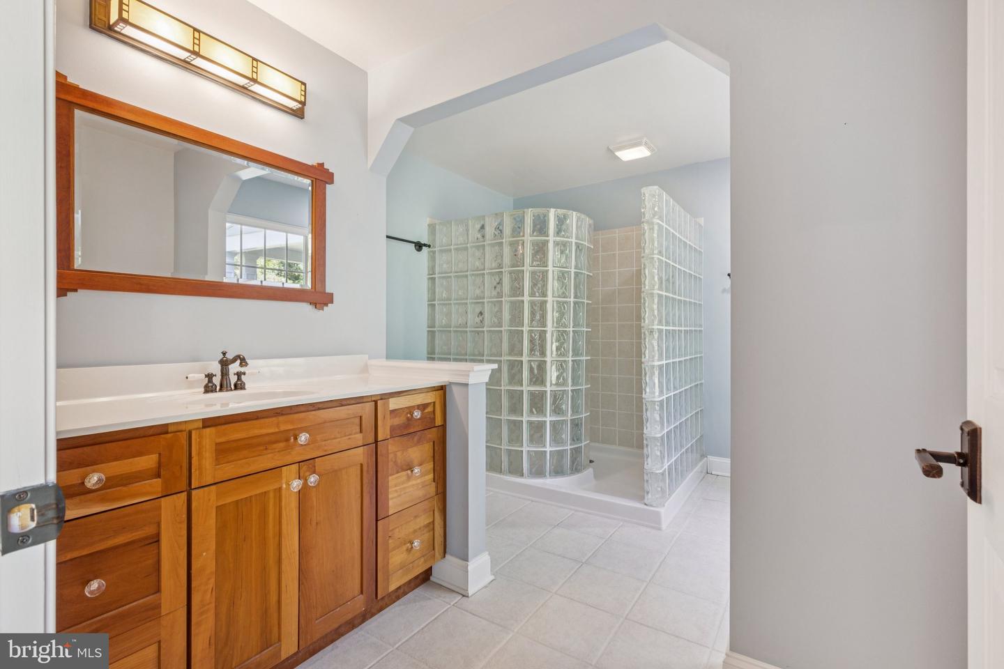 8612 Sandy Beach Ln Property Photo 32