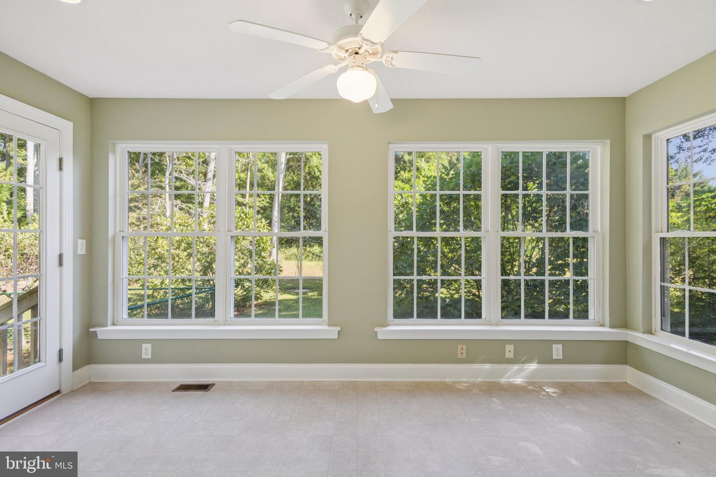 8612 Sandy Beach Ln Property Photo 34