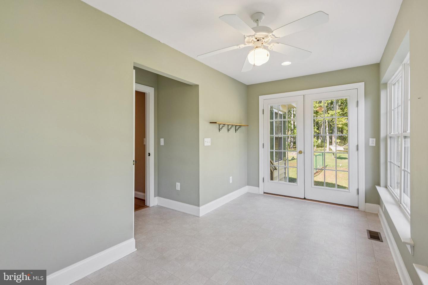 8612 Sandy Beach Ln Property Photo 35